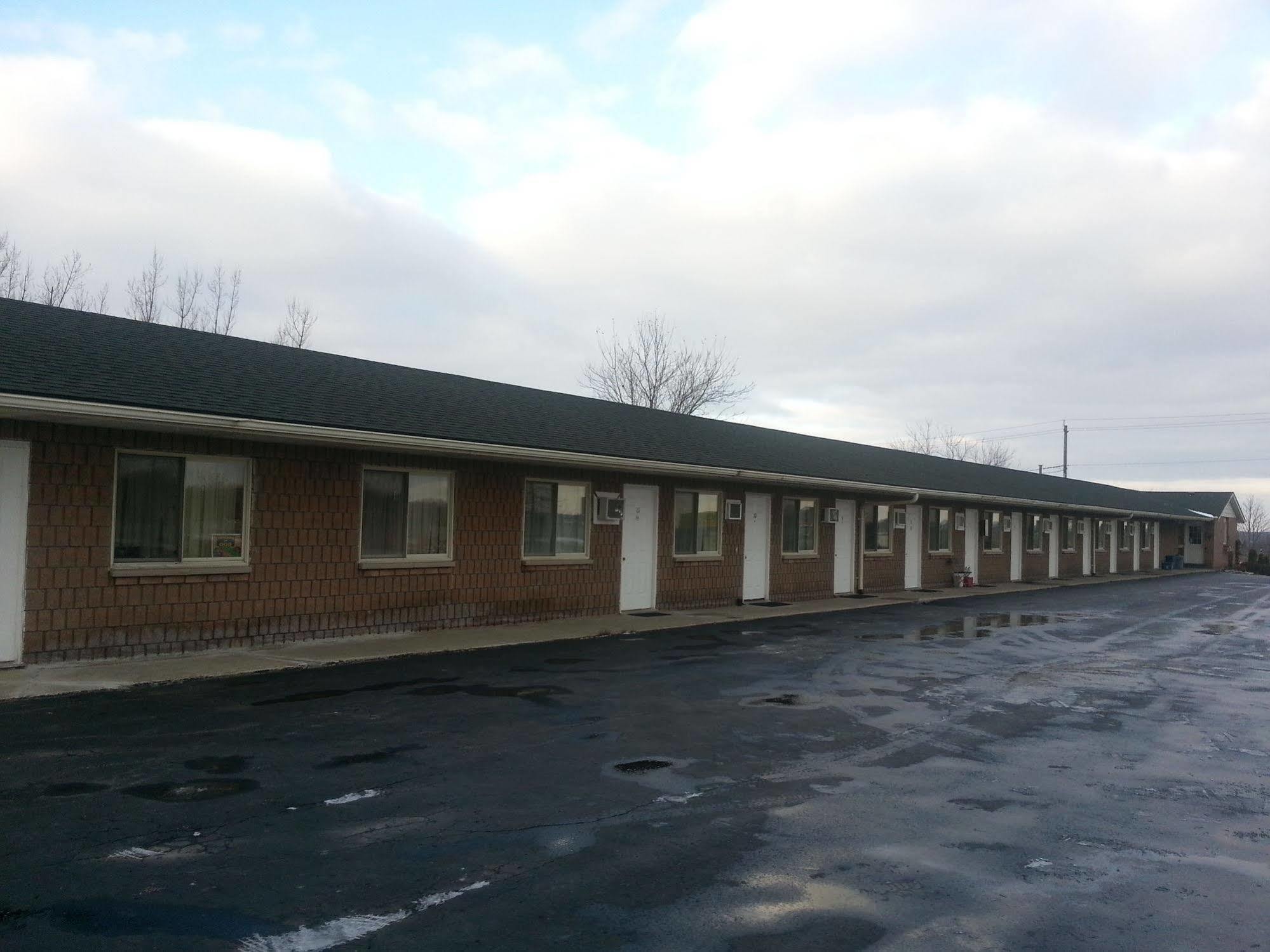 Newburg Inn Motel New Hamburg Exterior photo